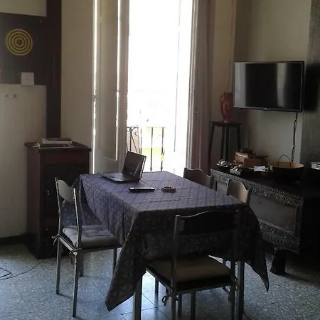 Domus93 Apartment